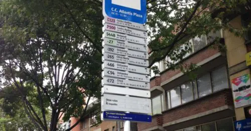 PARADERO SITP CENTRO COMERCIAL ATLANTIS PLAZA  303A00